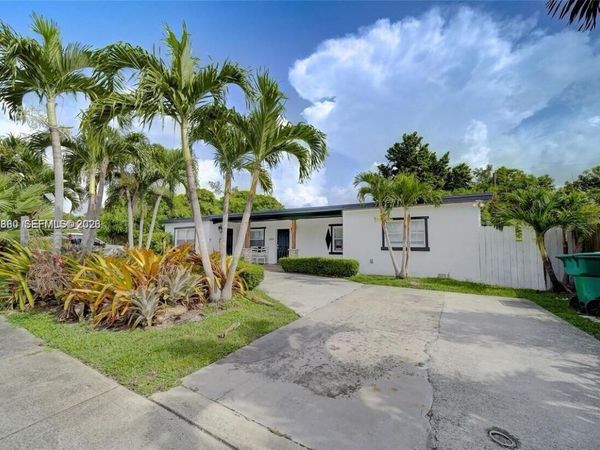 10215 SW 171st St, Miami, FL 33157