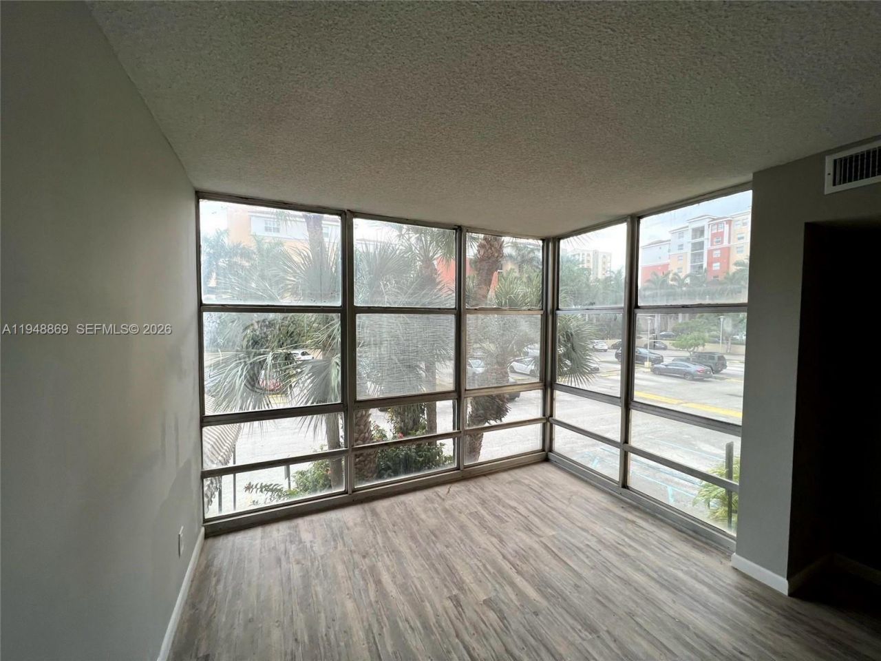 210 172nd St, Unit 234, Sunny Isles Beach, FL 33160 Photo