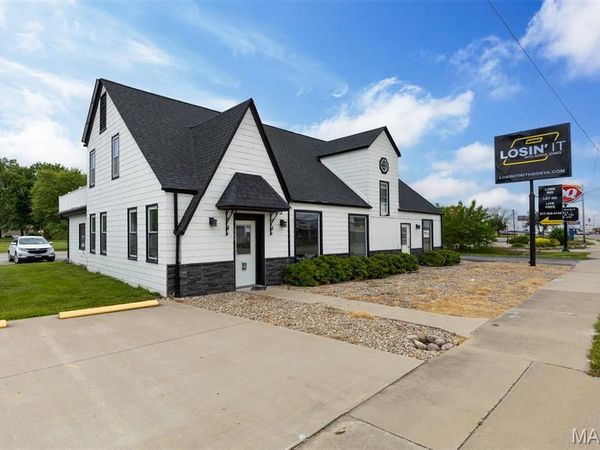 904 W Union Avenue, Litchfield, IL 62056