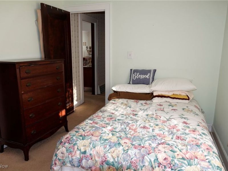 1526 Parker Drive, Mayfield Heights, OH 44124 Photo 20