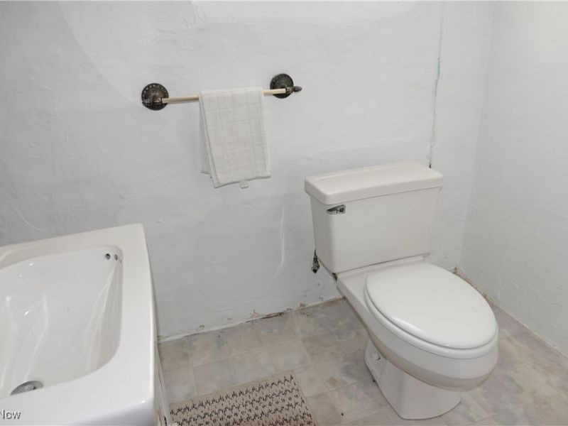 1526 Parker Drive, Mayfield Heights, OH 44124 Photo 34