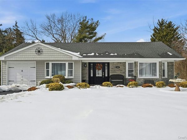 280 Terry Rd, Smithtown, NY 11787