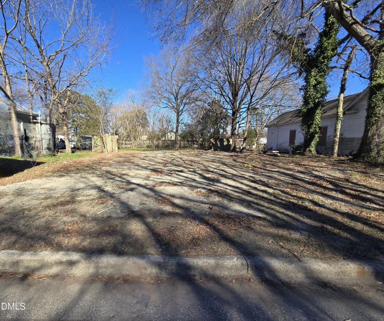 615 Crowell Street E, Wilson, NC 27893 Main Photo