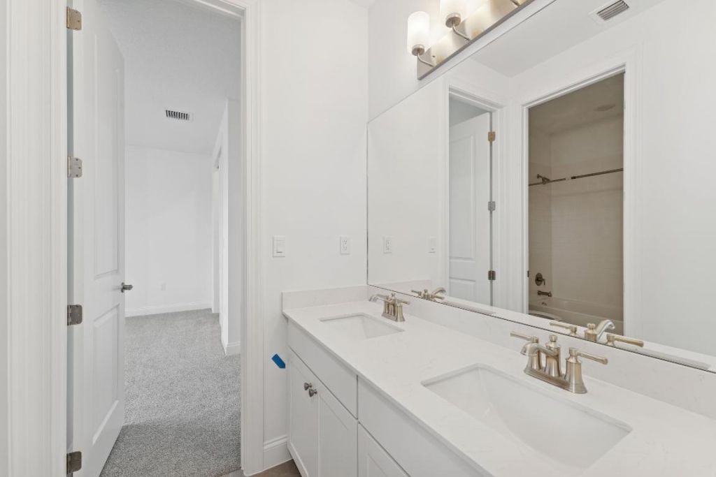 6790 SE Lost Pine Drive, Unit 29, Stuart, FL 34997 Photo
