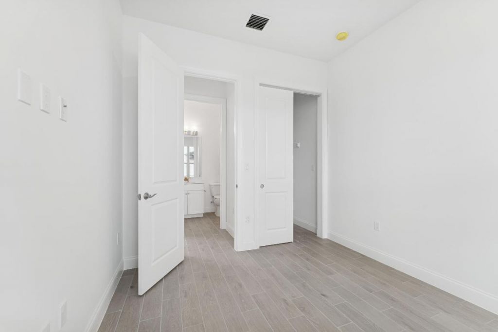 6790 SE Lost Pine Drive, Unit 29, Stuart, FL 34997 Photo