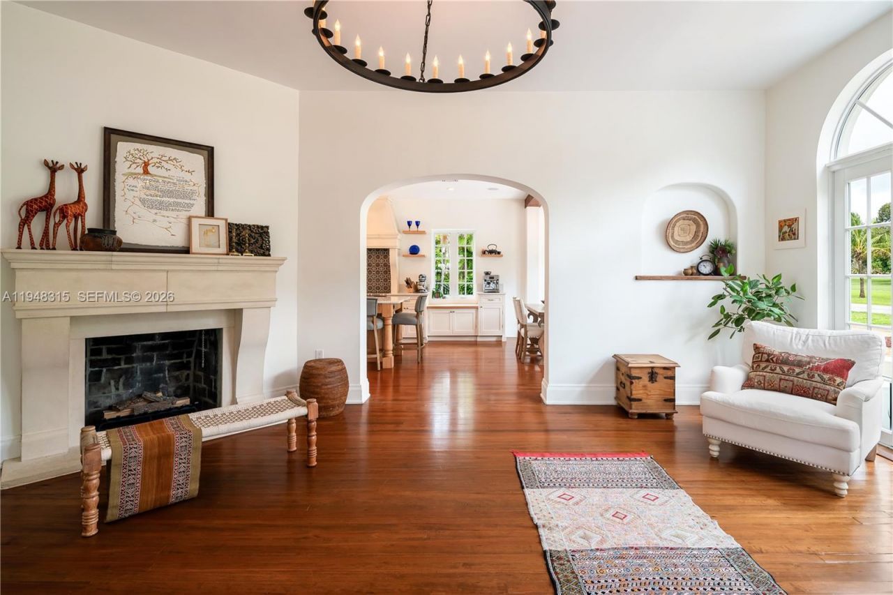 1234 S Greenway Dr, Coral Gables, FL 33134 Photo