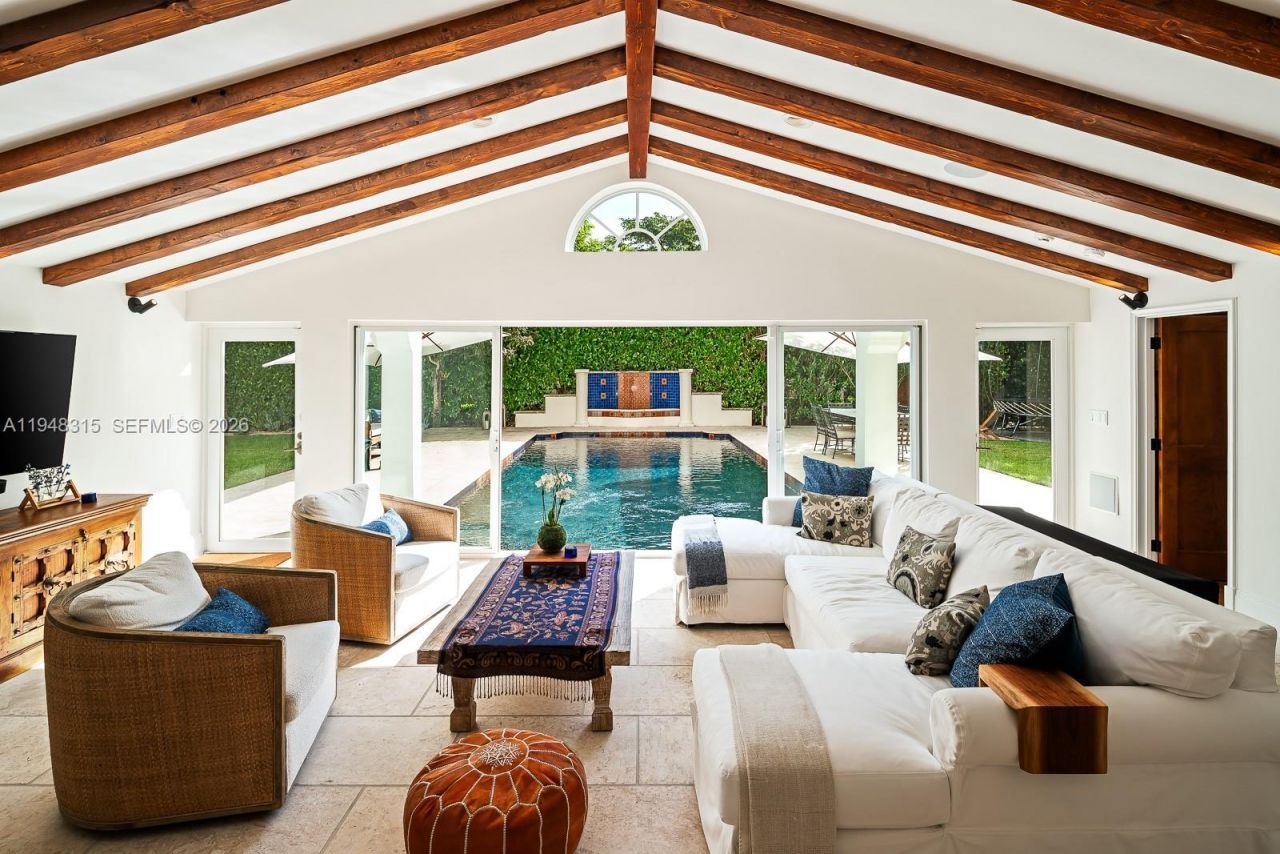 1234 S Greenway Dr, Coral Gables, FL 33134 Photo