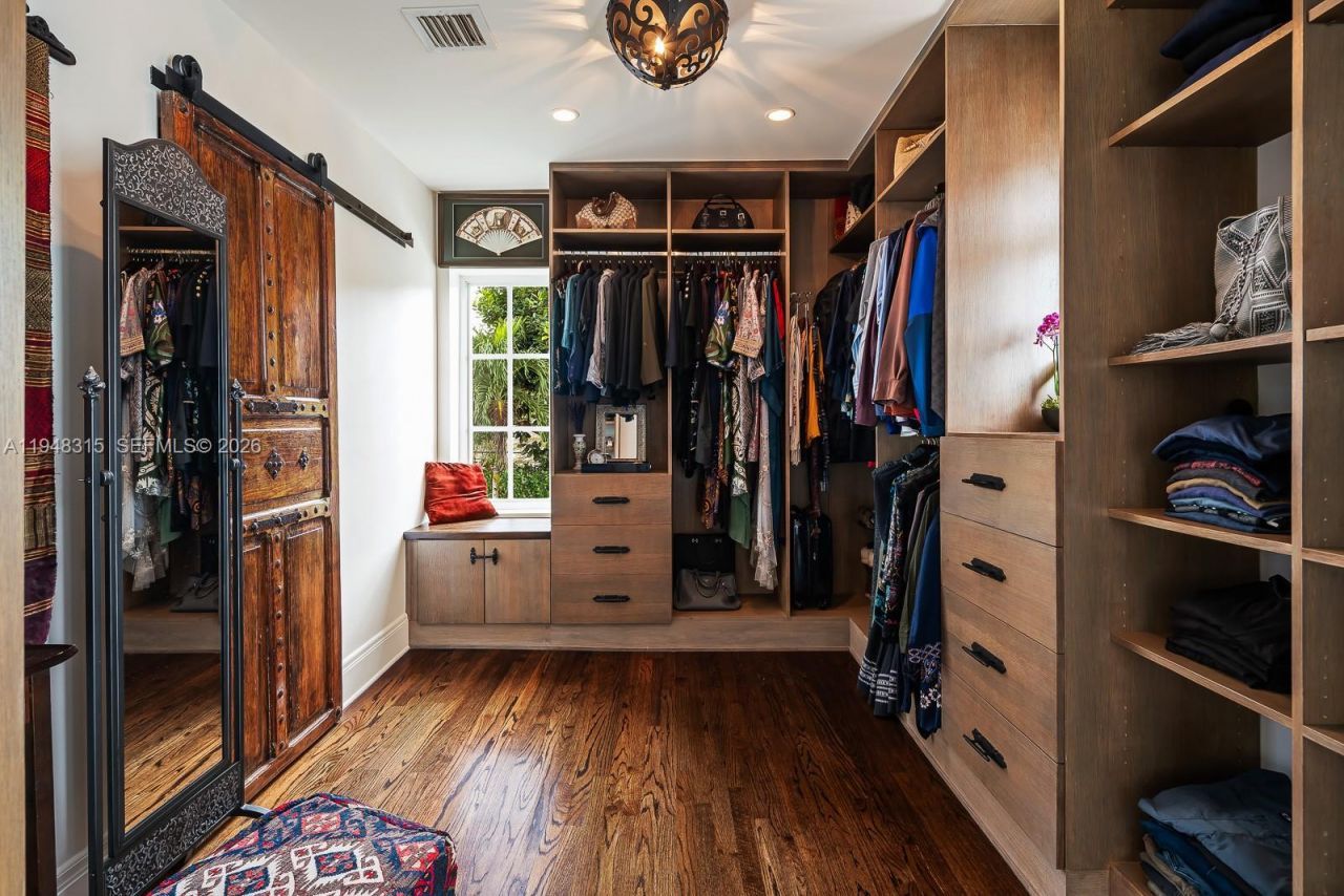 1234 S Greenway Dr, Coral Gables, FL 33134 Photo