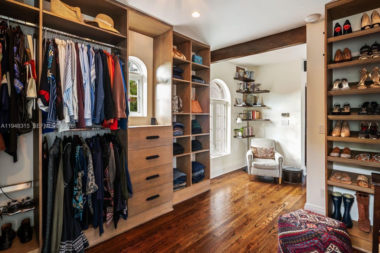 1234 S Greenway Dr, Coral Gables, FL 33134 Photo