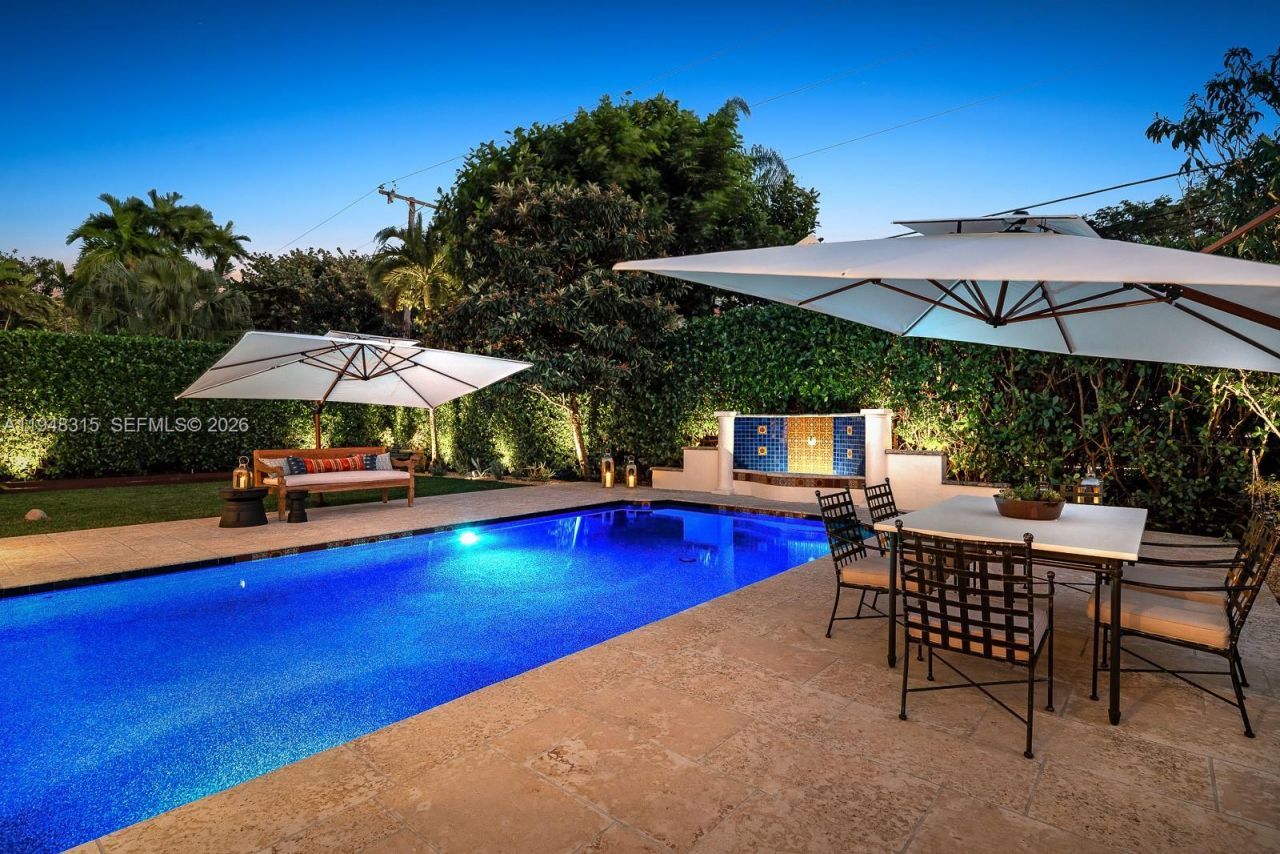 1234 S Greenway Dr, Coral Gables, FL 33134 Photo