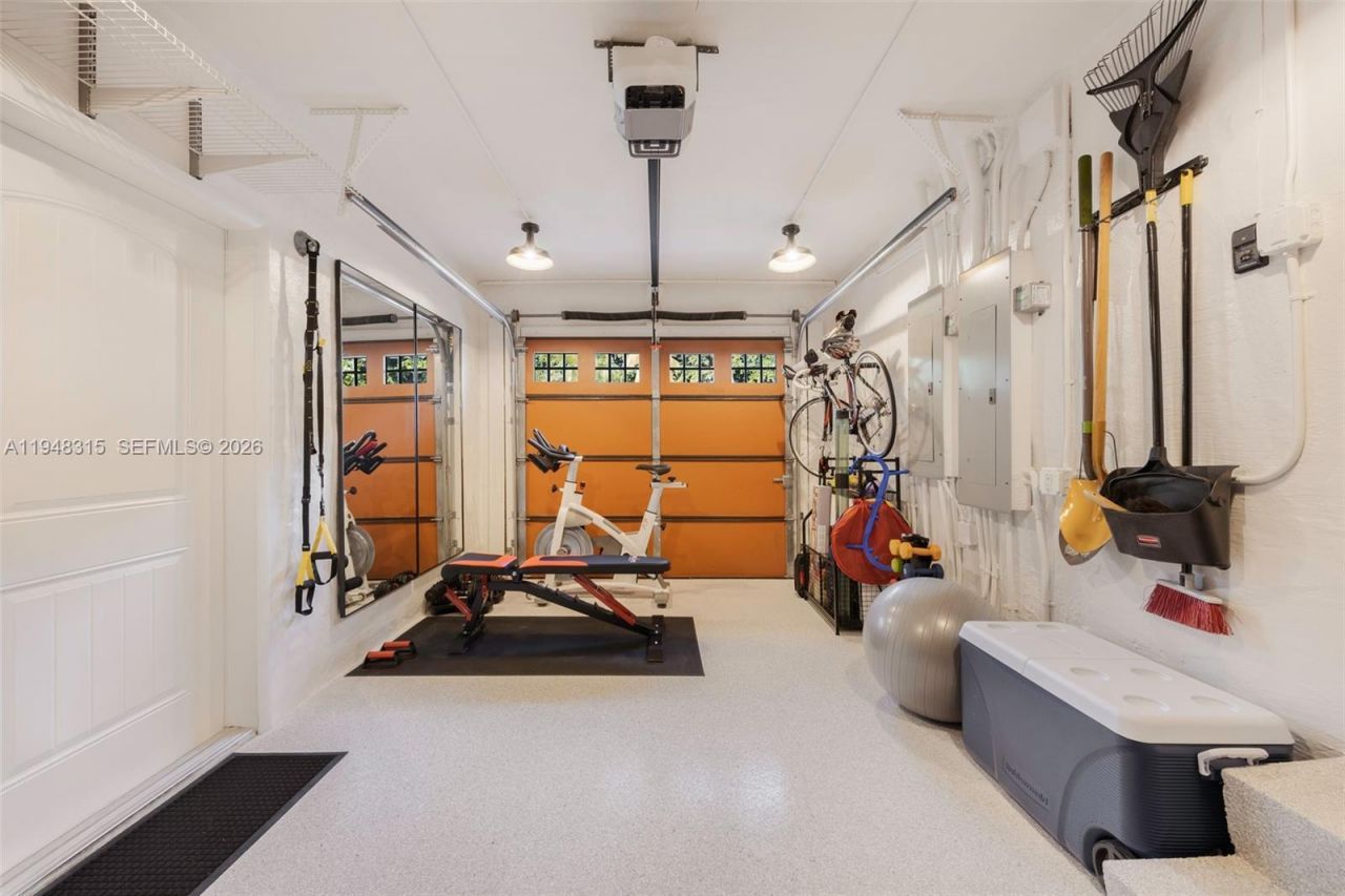 1234 S Greenway Dr, Coral Gables, FL 33134 Photo