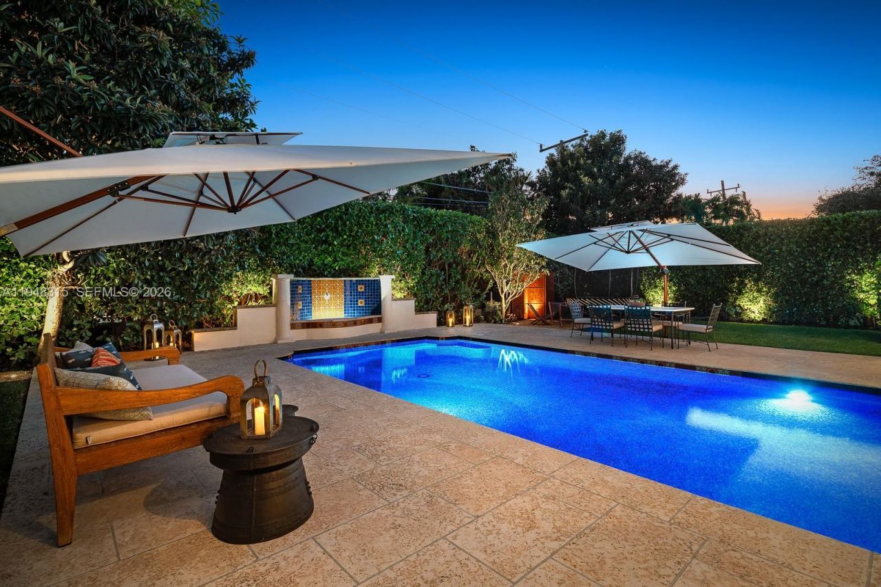 1234 S Greenway Dr, Coral Gables, FL 33134 Photo