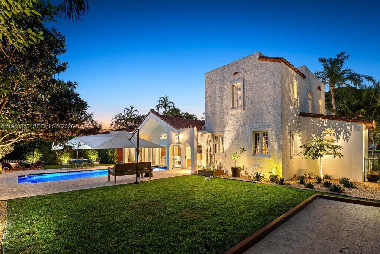 1234 S Greenway Dr, Coral Gables, FL 33134 Photo