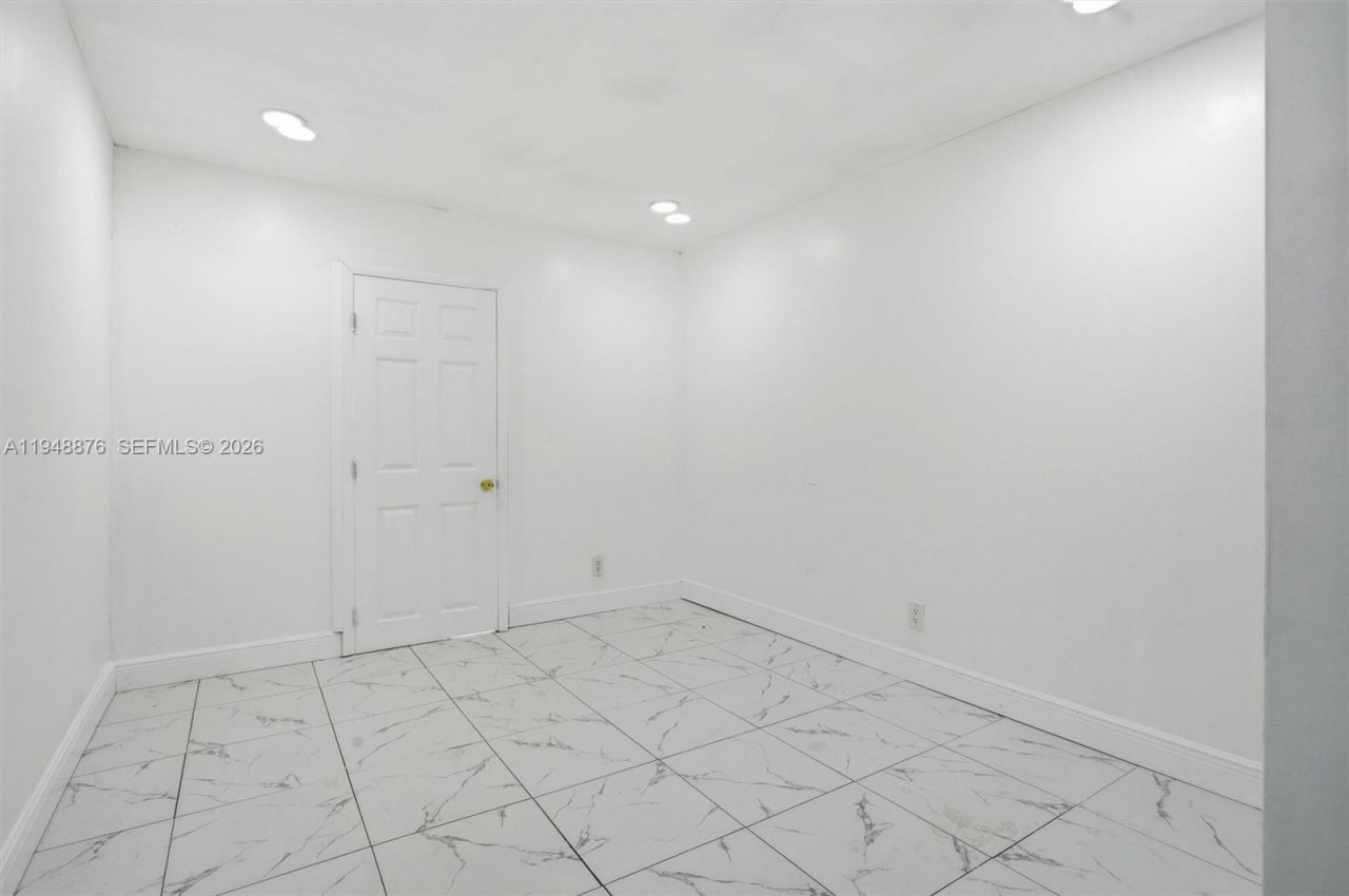 2280 SW 43rd Ave, Unit 2, Fort Lauderdale, FL 33317 Photo