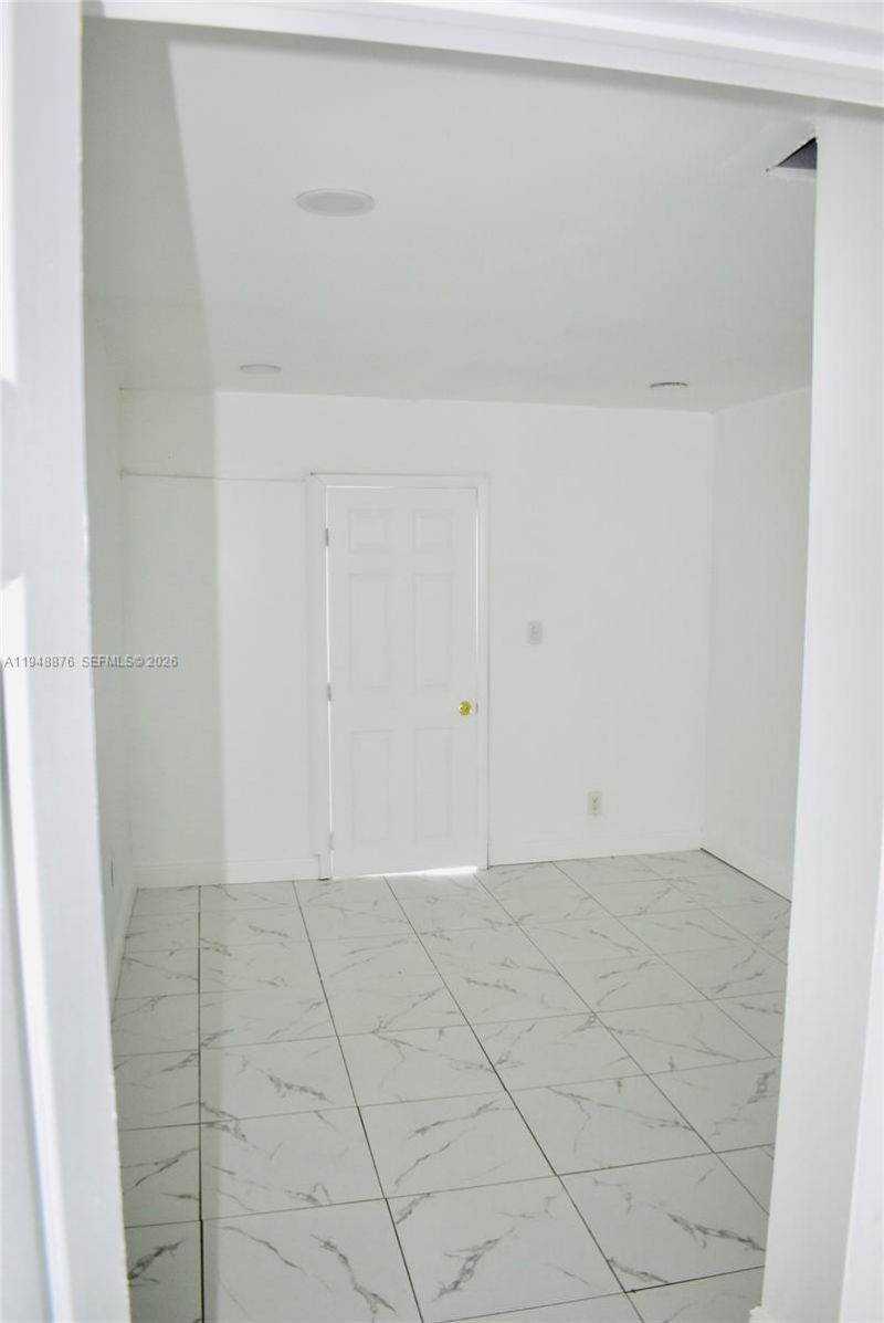 2280 SW 43rd Ave , Unit 2, Fort Lauderdale, FL 33317 Photo