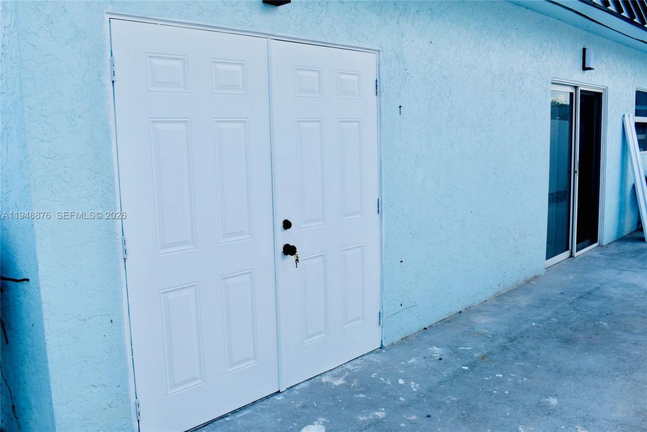 2280 SW 43rd Ave , Unit 2, Fort Lauderdale, FL 33317 Photo