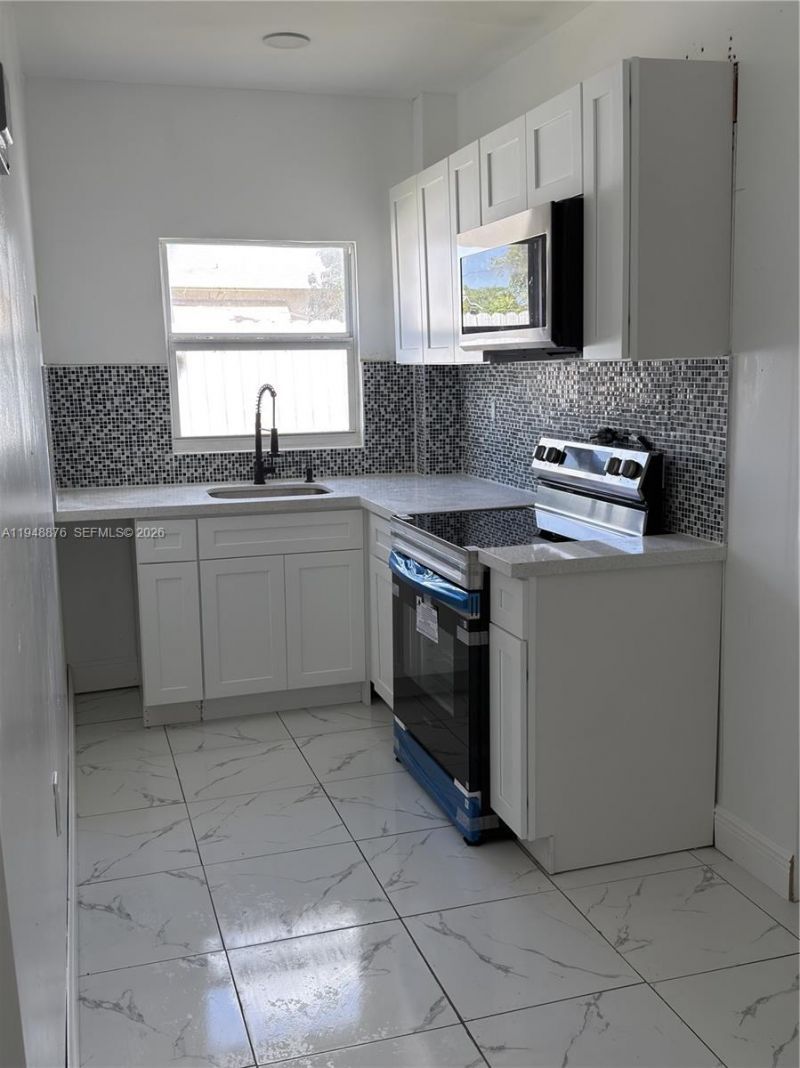 2280 SW 43rd Ave , Unit 2, Fort Lauderdale, FL 33317 Photo