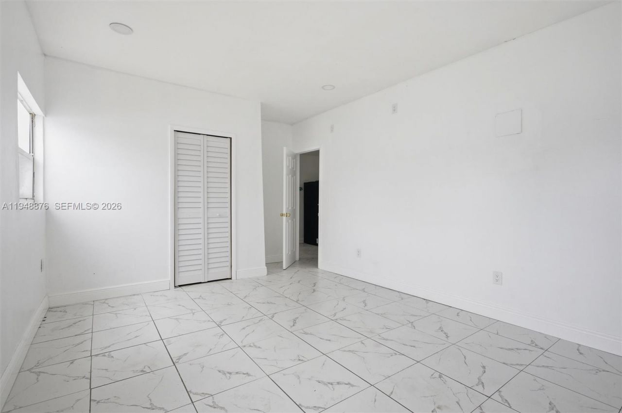 2280 SW 43rd Ave, Unit 2, Fort Lauderdale, FL 33317 Photo