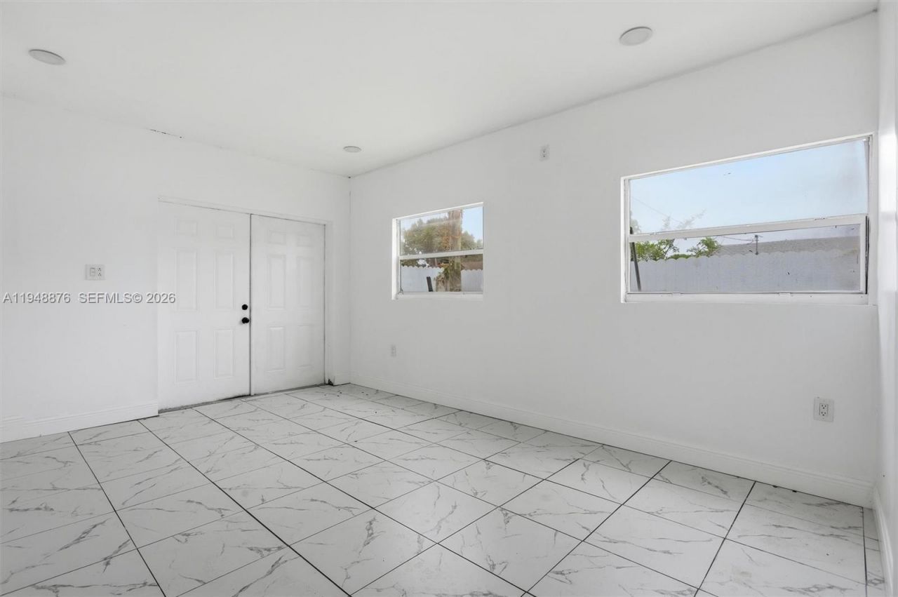 2280 SW 43rd Ave, Unit 2, Fort Lauderdale, FL 33317 Photo