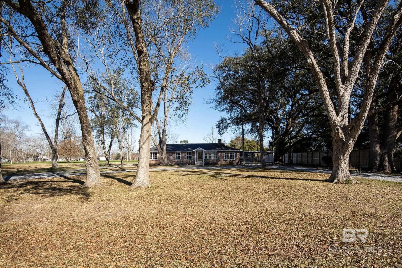 19989 N County Road 62, Robertsdale, AL 36567 Main Photo