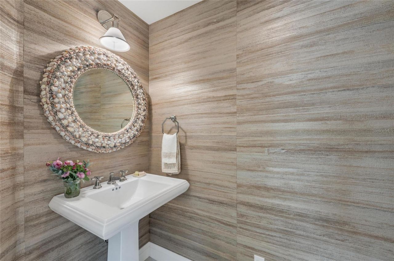 548 Halyard Lane, Longboat Key, FL 34228 Photo