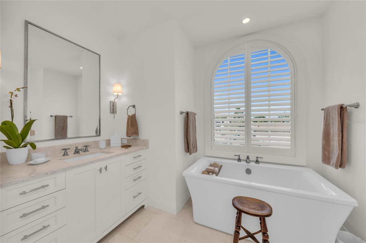 548 Halyard Lane, Longboat Key, FL 34228 Photo