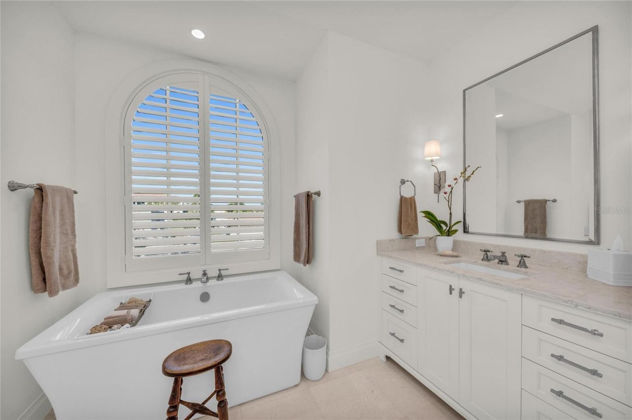 548 Halyard Lane, Longboat Key, FL 34228 Photo