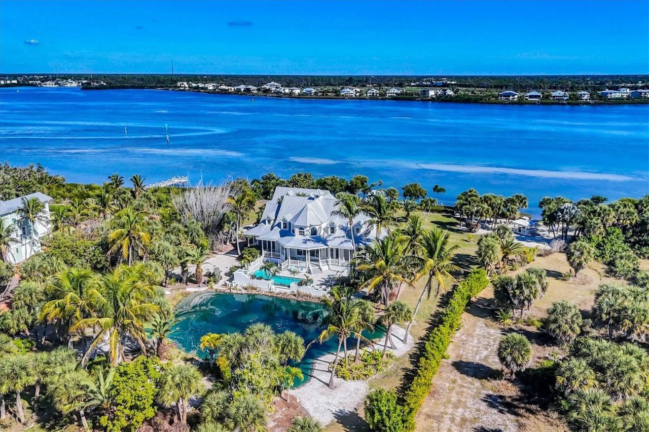 10470 Sunny Dreams Terrace, Placida, FL 33946 Photo