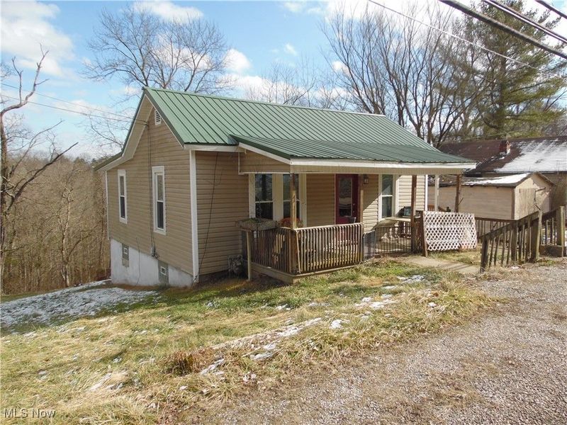 718 Cisler Drive, Marietta, OH 45750 Photo 3