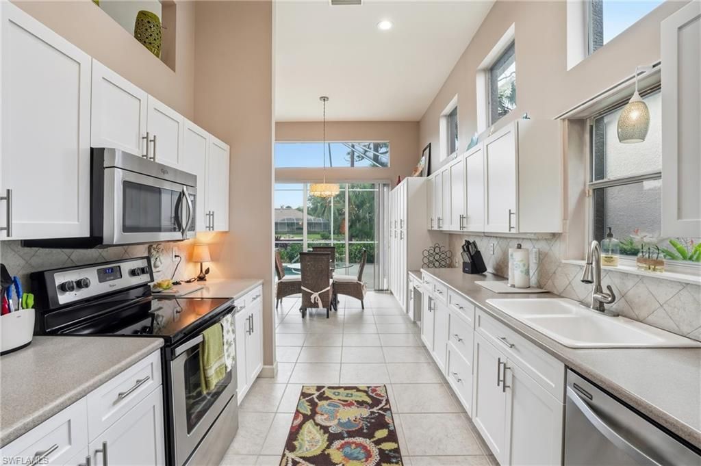 19331 Silver Oak Dr, Estero, FL 33967 Photo