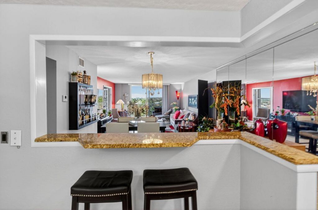 1050 Hillsboro Mile, Unit 704w, Hillsboro Beach, FL 33062 Photo