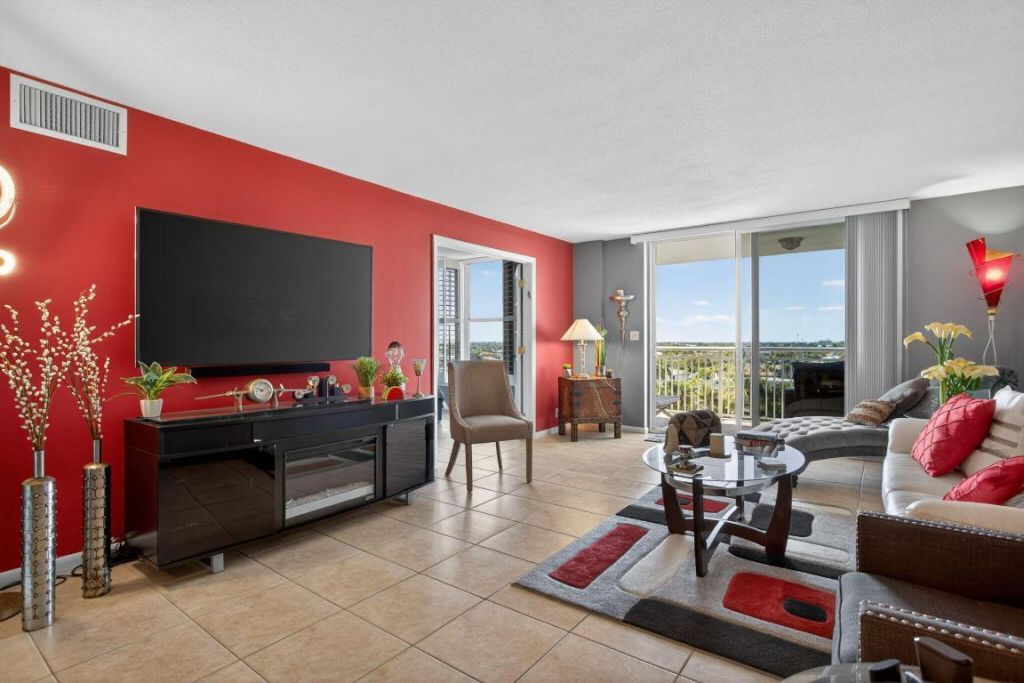 1050 Hillsboro Mile, Unit 704w, Hillsboro Beach, FL 33062 Photo