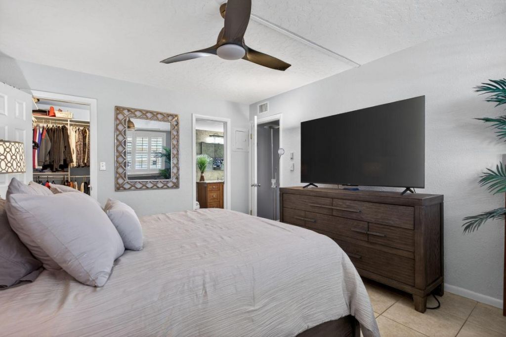 1050 Hillsboro Mile, Unit 704w, Hillsboro Beach, FL 33062 Photo