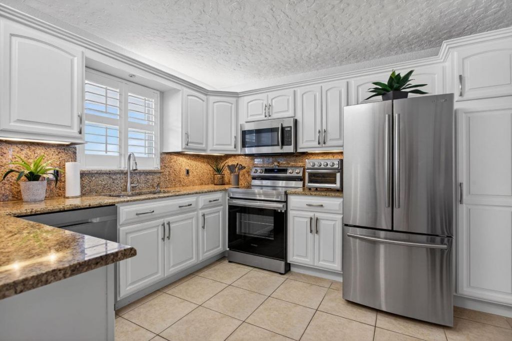 1050 Hillsboro Mile, Unit 704w, Hillsboro Beach, FL 33062 Photo