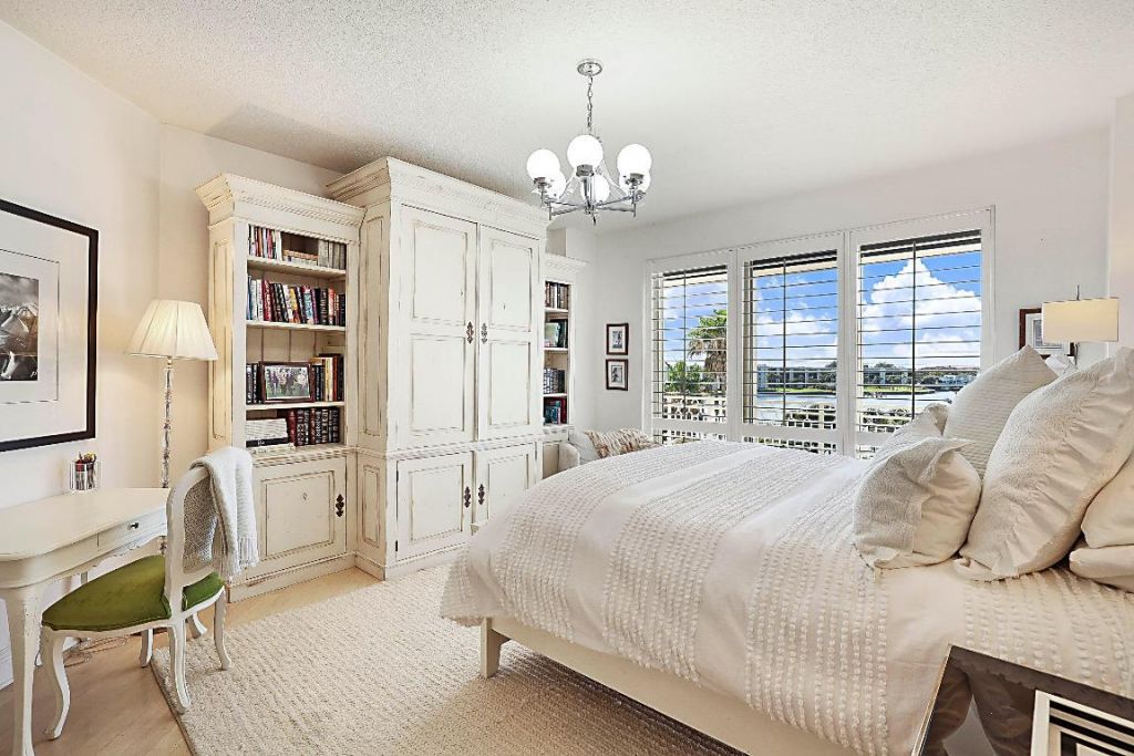 19950 S Beach Rd Road, Unit 4, Tequesta, FL 33469 Photo