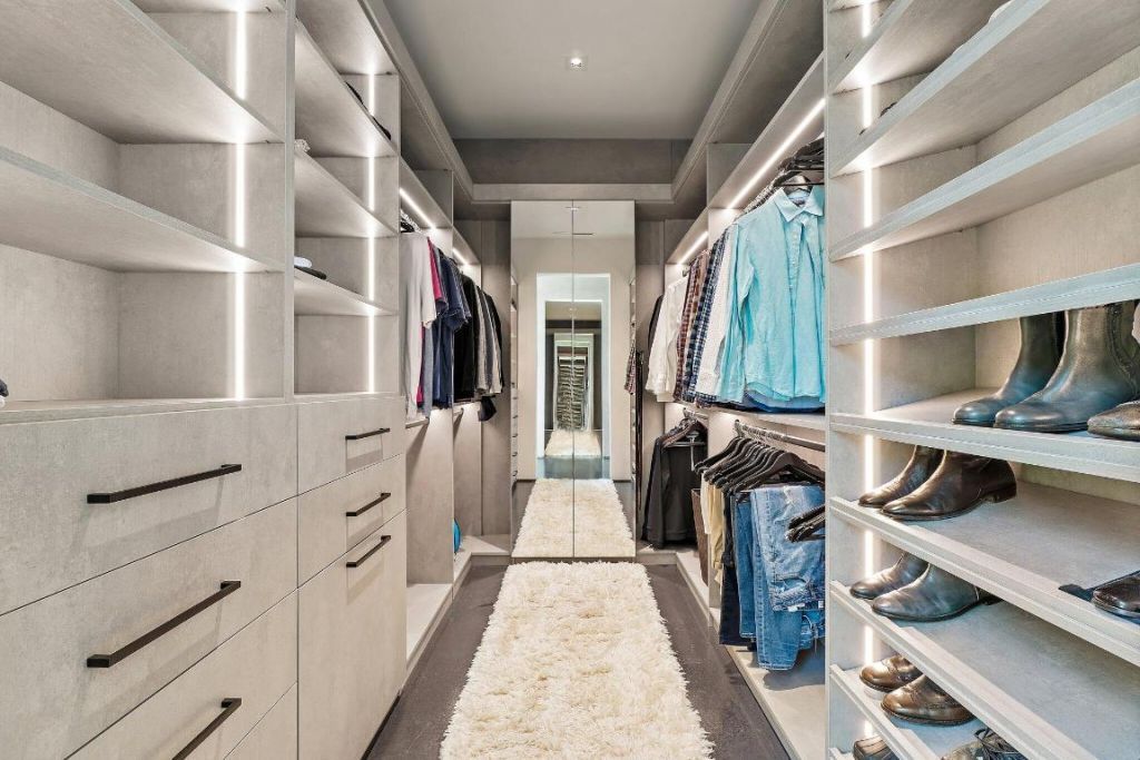 12 N Beach Road, Jupiter Island, FL 33455 Photo