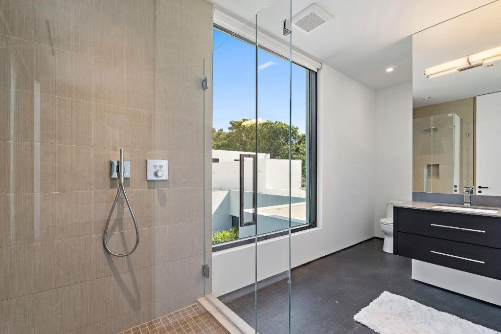 12 N Beach Road, Jupiter Island, FL 33455 Photo