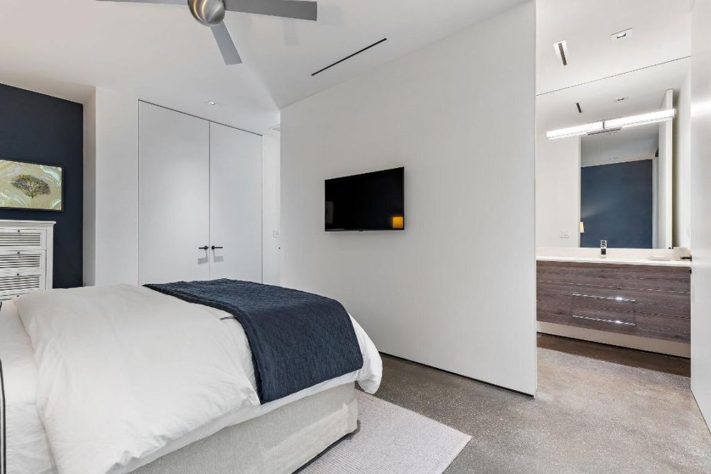 12 N Beach Road, Jupiter Island, FL 33455 Photo