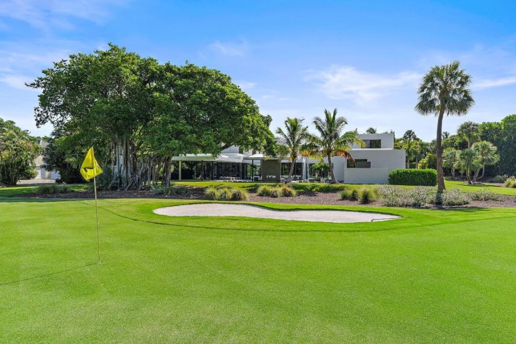 12 N Beach Road, Jupiter Island, FL 33455 Photo