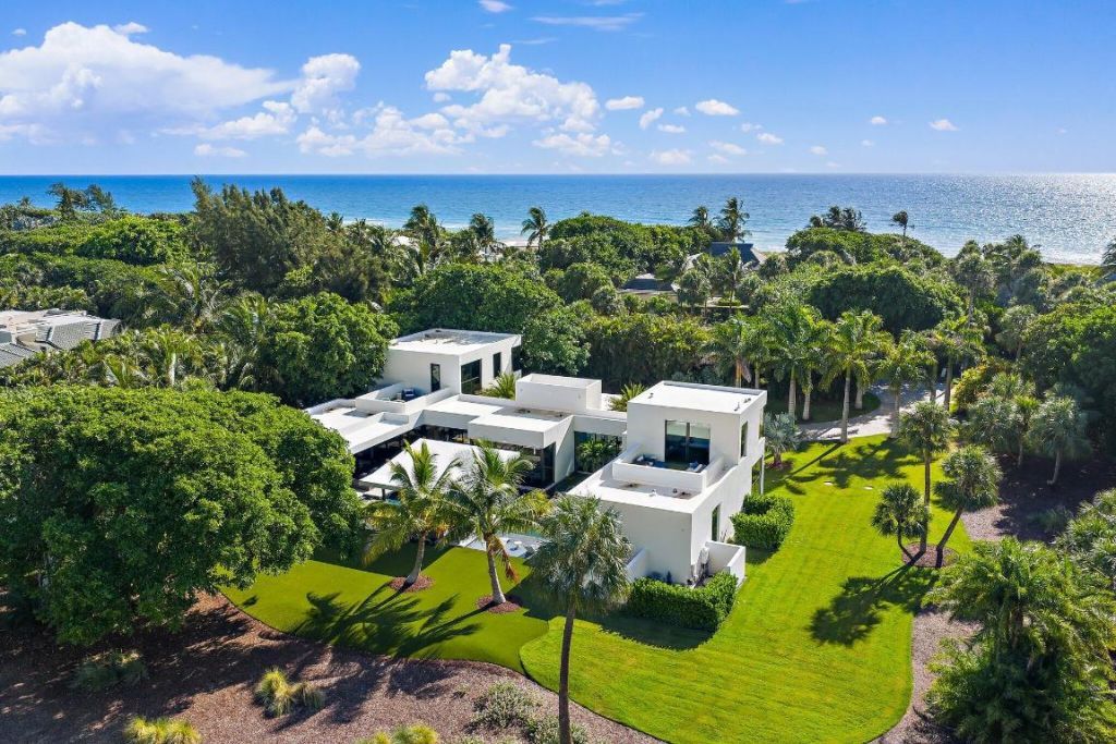 12 N Beach Road, Jupiter Island, FL 33455 Photo