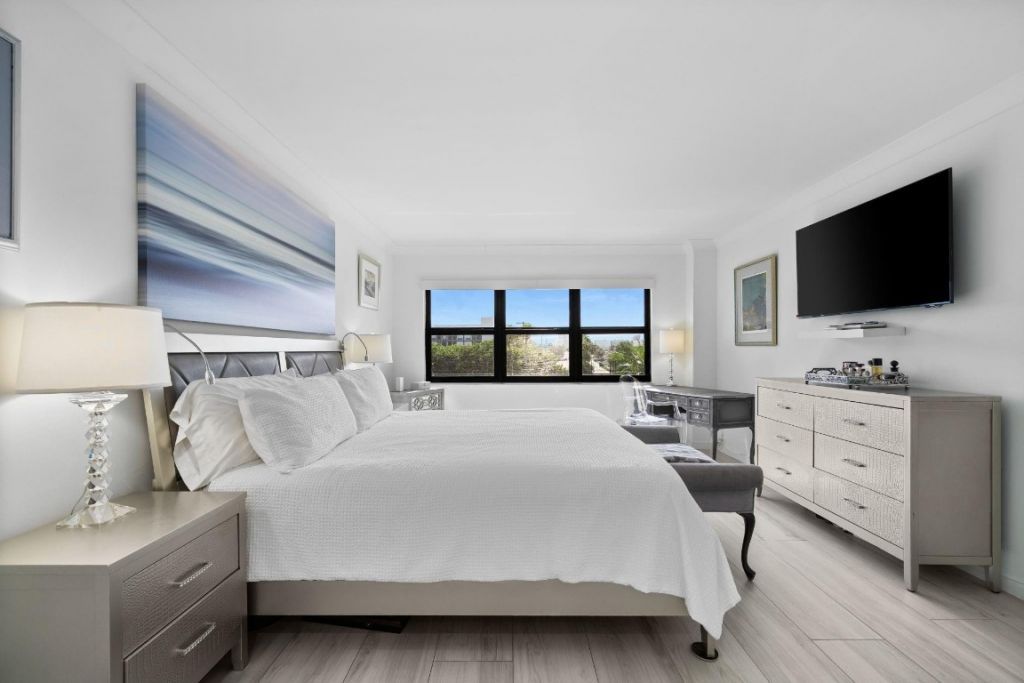 4900 N Ocean Boulevard, Unit 403, Lauderdale by the Sea, FL 33308 Photo