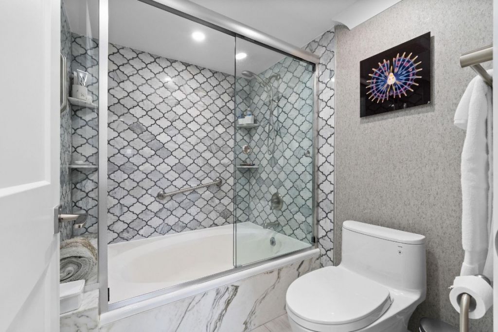 4900 N Ocean Boulevard, Unit 403, Lauderdale by the Sea, FL 33308 Photo