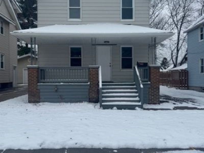 2302 Hood Avenue, Cleveland, OH 44109 Photo 2