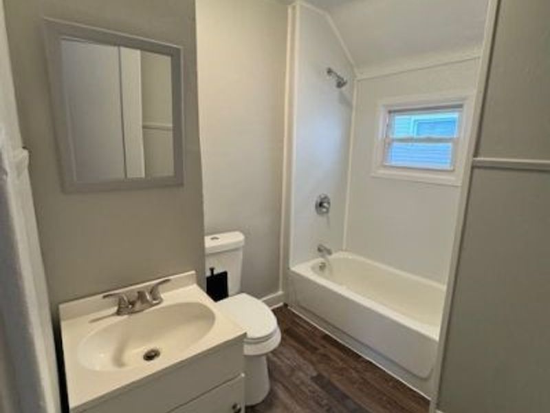 2302 Hood Avenue, Cleveland, OH 44109 Photo 9