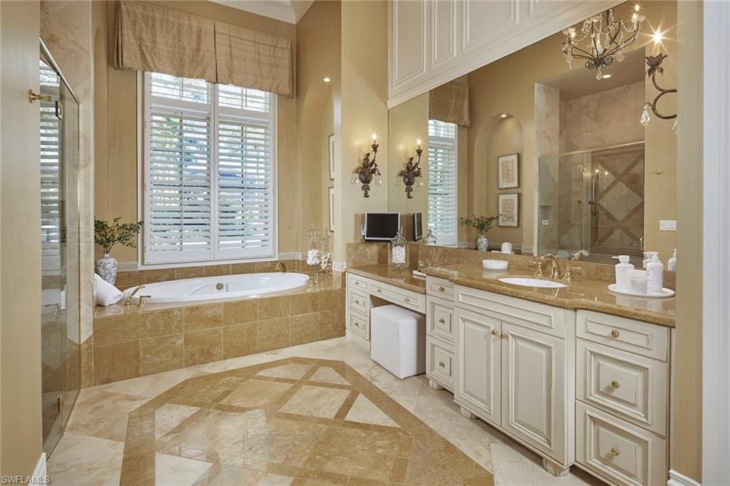 2944 Bellflower Ln, Naples, FL 34105 Photo