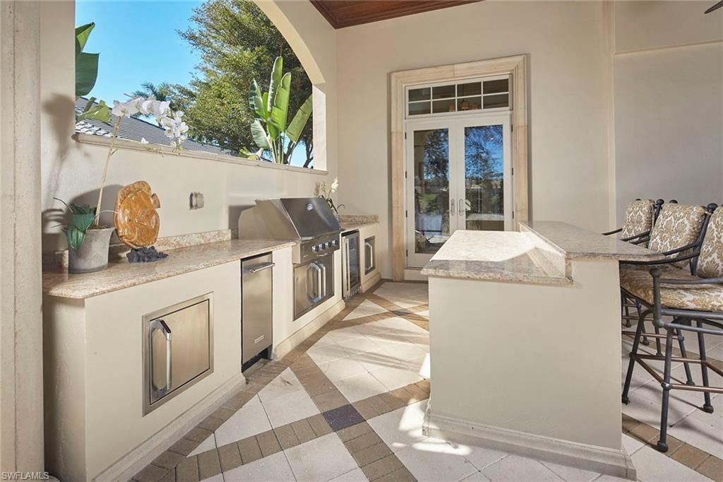 2944 Bellflower Ln, Naples, FL 34105 Photo