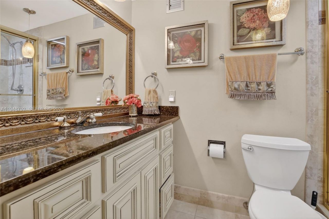 322 Buchanan St, Unit 1108, Hollywood, FL 33019 Photo