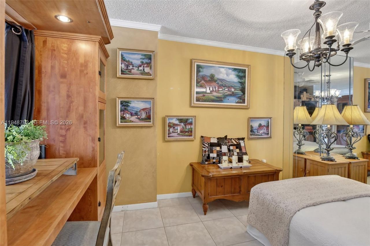 322 Buchanan St, Unit 1108, Hollywood, FL 33019 Photo