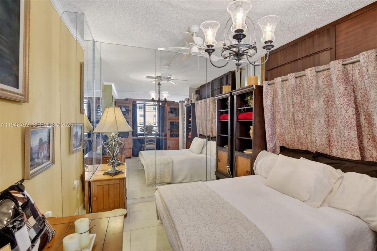 322 Buchanan St, Unit 1108, Hollywood, FL 33019 Photo