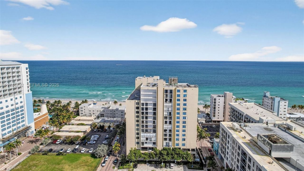 322 Buchanan St, Unit 1108, Hollywood, FL 33019 Photo